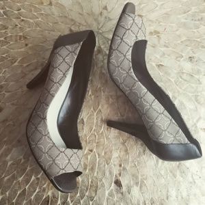 Nine west patterned Open toe shoes